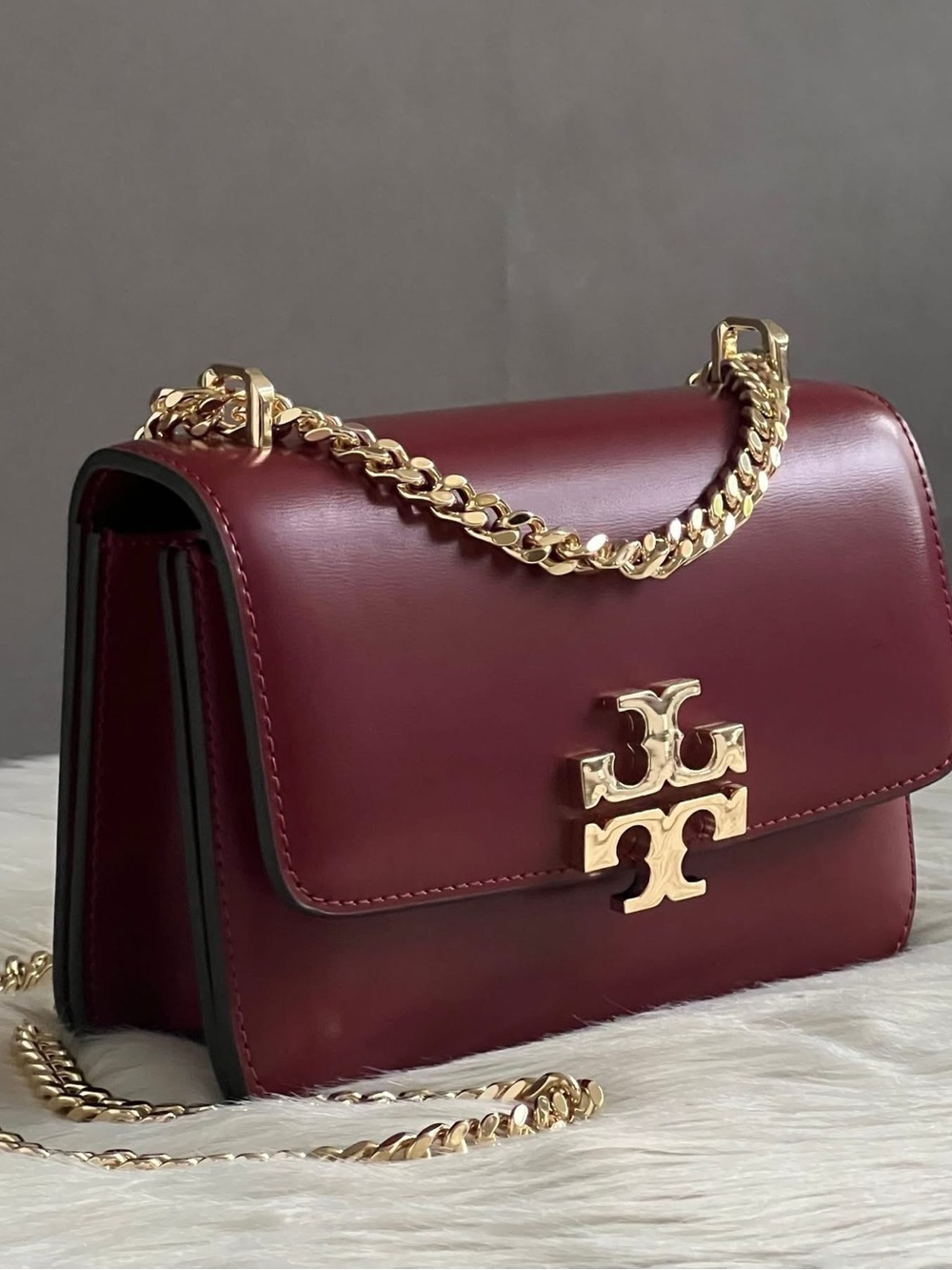 165386 - Tory Burch Eleanor Small Convertible Shoulder Bag - Picture 3 of 15